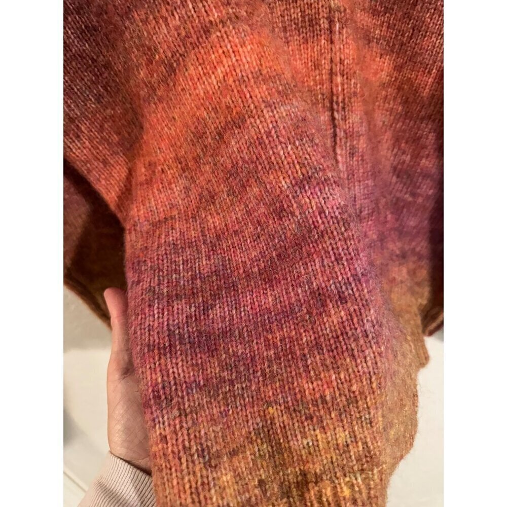 Y NWT Briggs Cozy Vneck Ombré watercolor Long Sleeved Poly/wool Knit Sweater - Picture 5 of 10